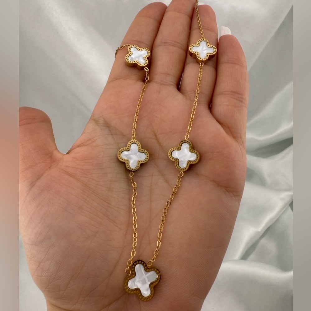 Alhambra  18K gold plated pearl white clover Necklace